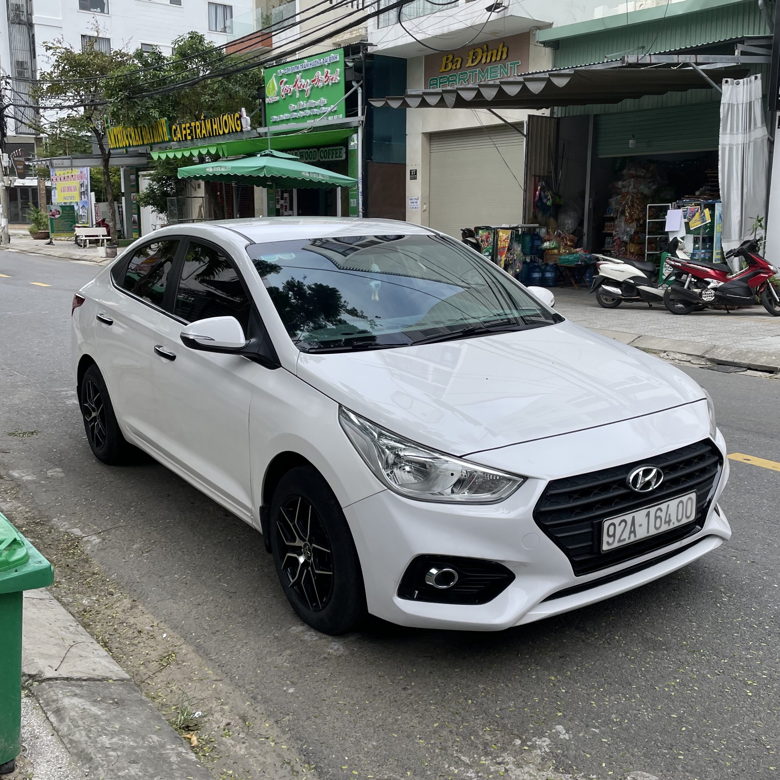 4-seater Private Car Hoi An to Nha Trang