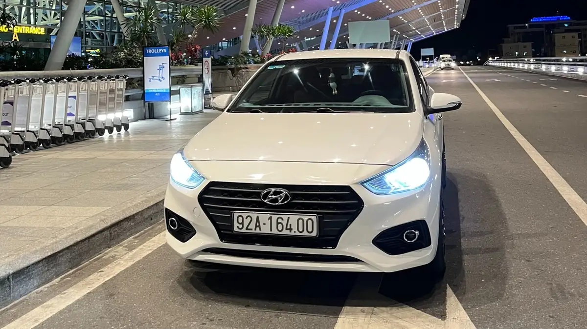Hoi An Private Car 4-seater for Da Nang Airport transfer