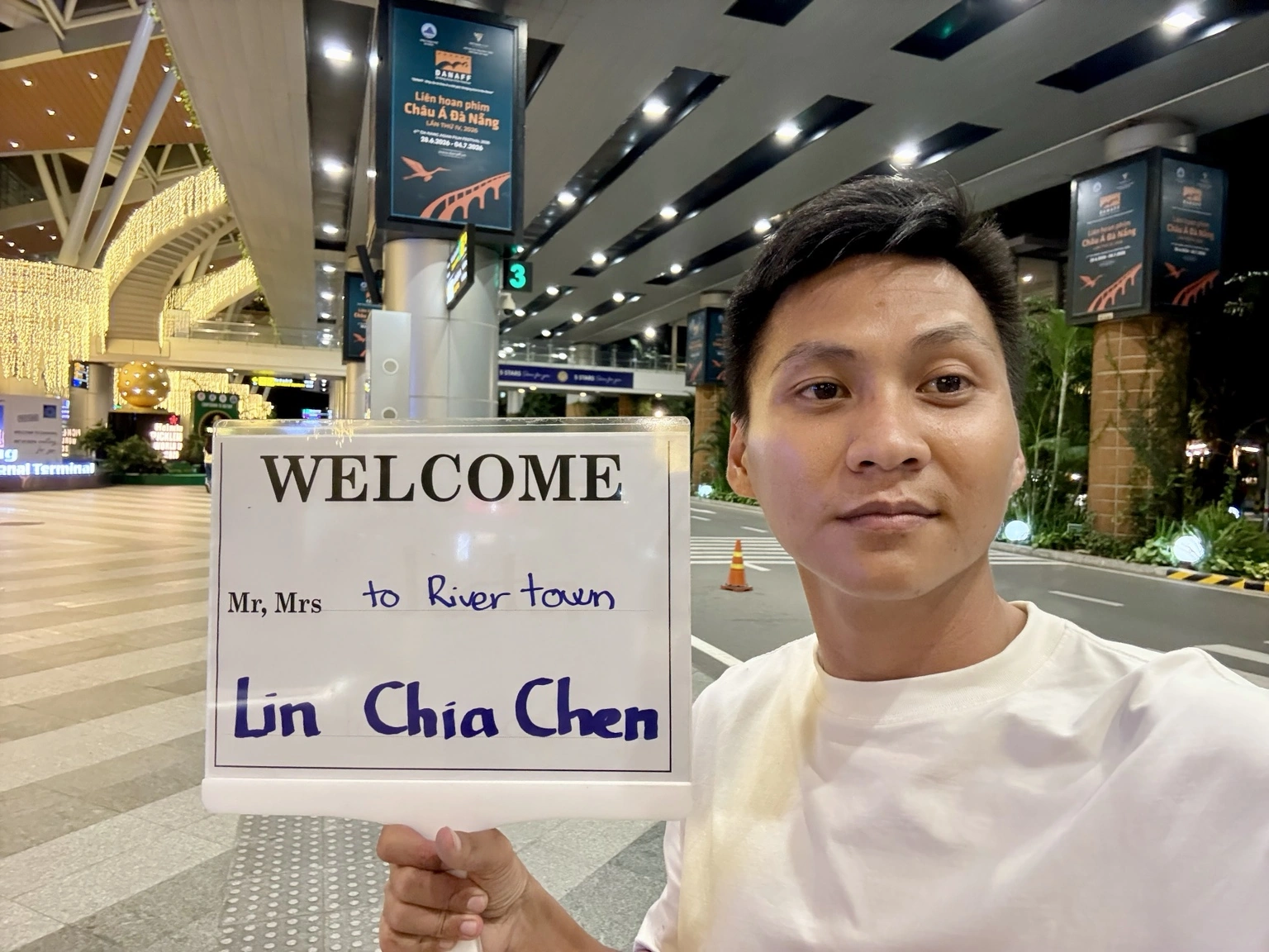 How to Get from Da Nang Airport to Hoi An 2026